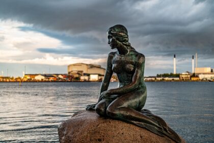 Sirene u mitologiji: Lepota i opasnost morskih bića