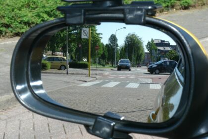 Metali i sjaj: Nauka objašnjava zagonetnu refleksiju svetlosti