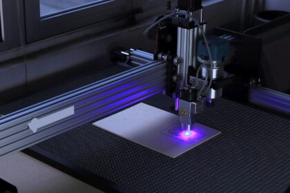 Laser: Svetlost koja čita, seče i leči