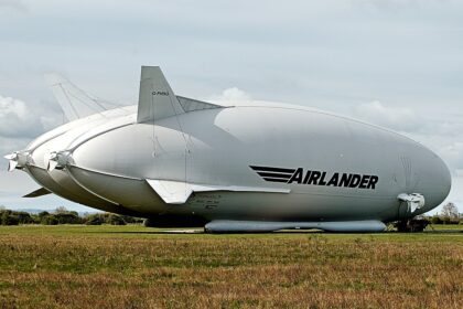 Airlander 10: Najveća letelica sveta i povratak dirižabla