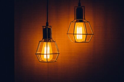 Električna sijalica i Edison: Svetlost koja je promenila svet