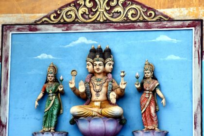 Brahma – bog stvaranja i uloga u hinduističkom kosmosu