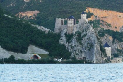 Karpatsko-balkanske planine: Prirodni laboratorijum rude i kamena